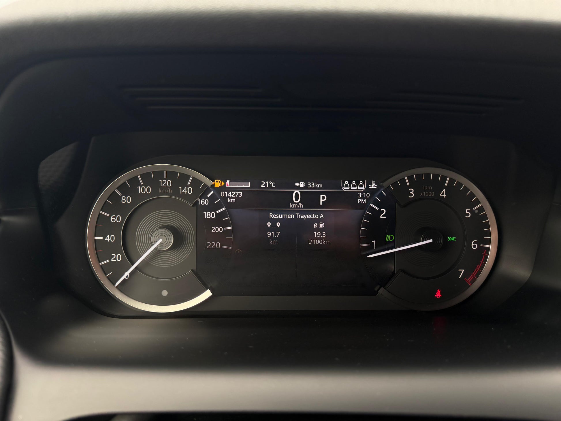Land Rover Discovery MHEV Modelo 2023 - Autos 93