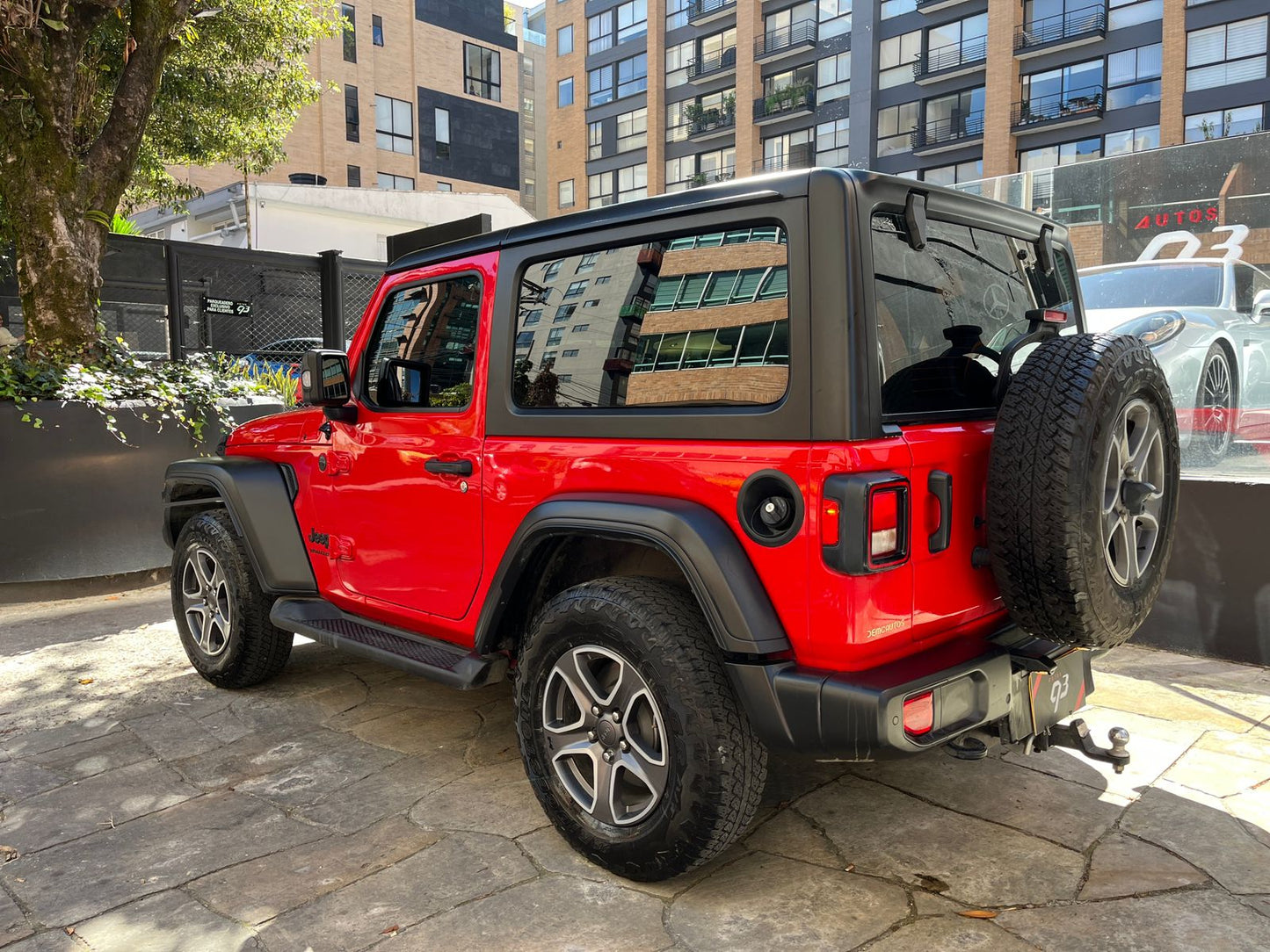 Jeep Wrangler Sport Modelo 2022 - Autos 93