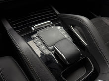 Cargar imagen en el visor de la galería, Mercedes Benz GLE 450 Coupé Modelo 2025
