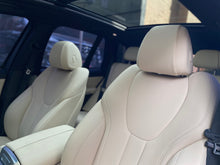 Cargar imagen en el visor de la galería, BMW X5 xDrive45E Blindada Modelo 2022
