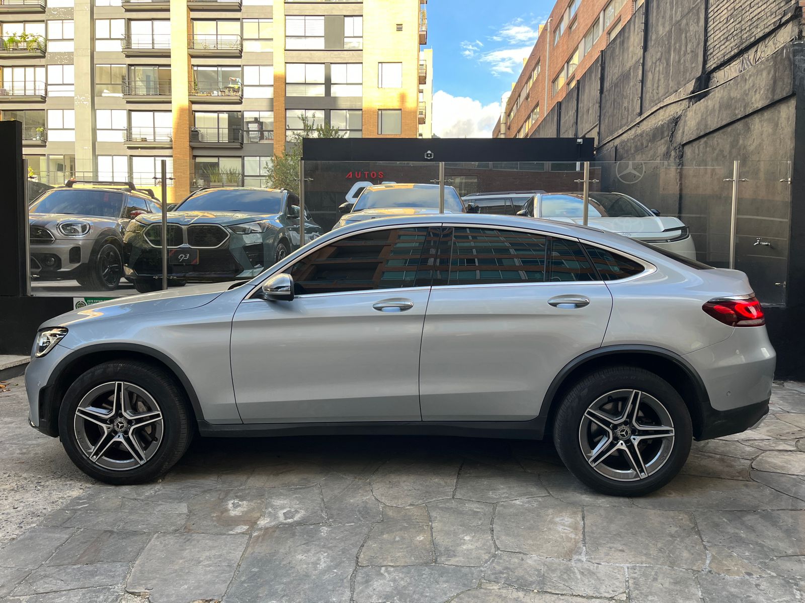 Mercedes-Benz GLC 300e Coupé 4MATIC Modelo 2023 - Autos 93