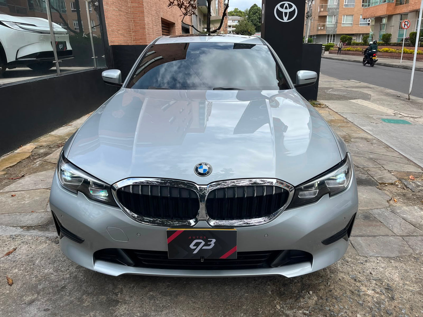 BMW 330e Modelo 2021