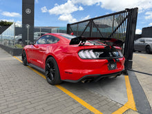 Cargar imagen en el visor de la galería, Ford Mustang GT Modelo 2021 - Autos 93
