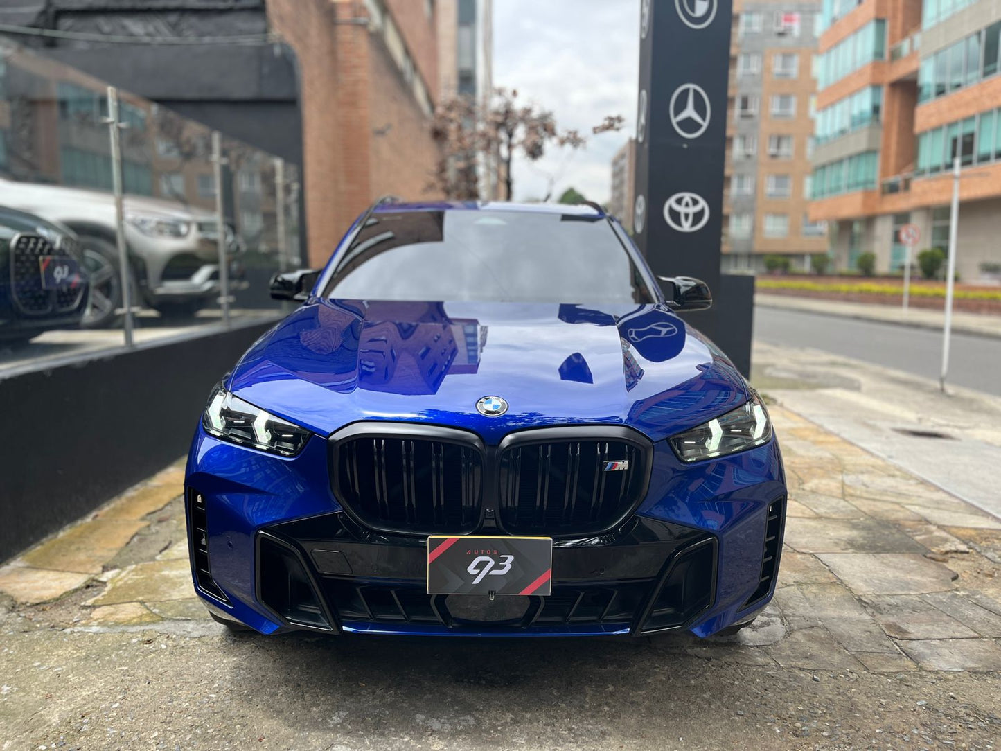 BMW X5 M60i xDrive Modelo 2024 - Autos 93