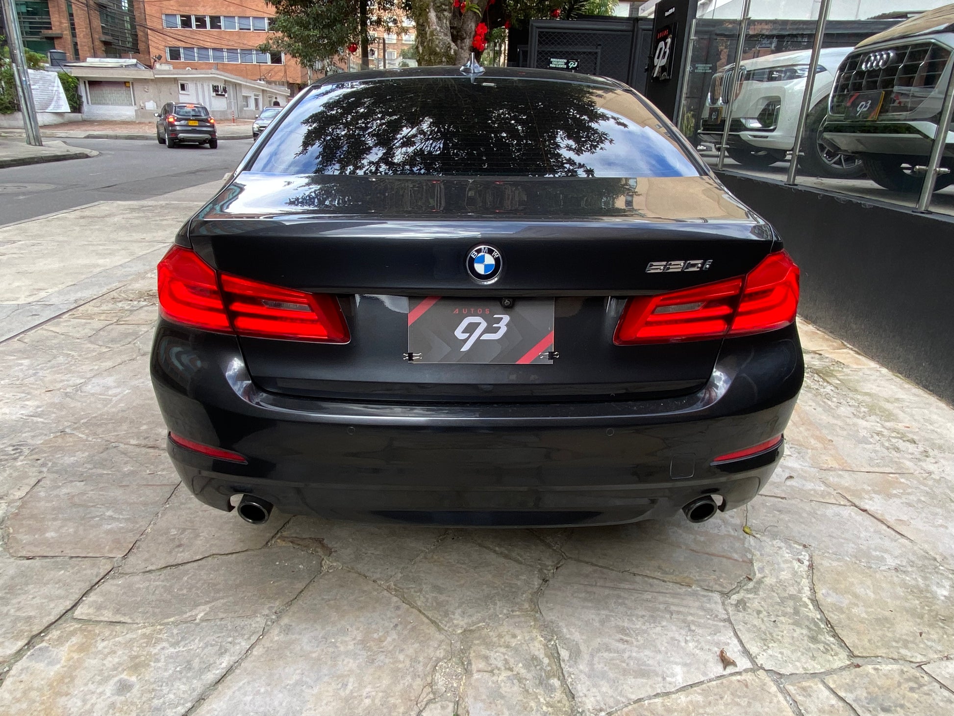 BMW 520I Modelo 2018 - Autos 93