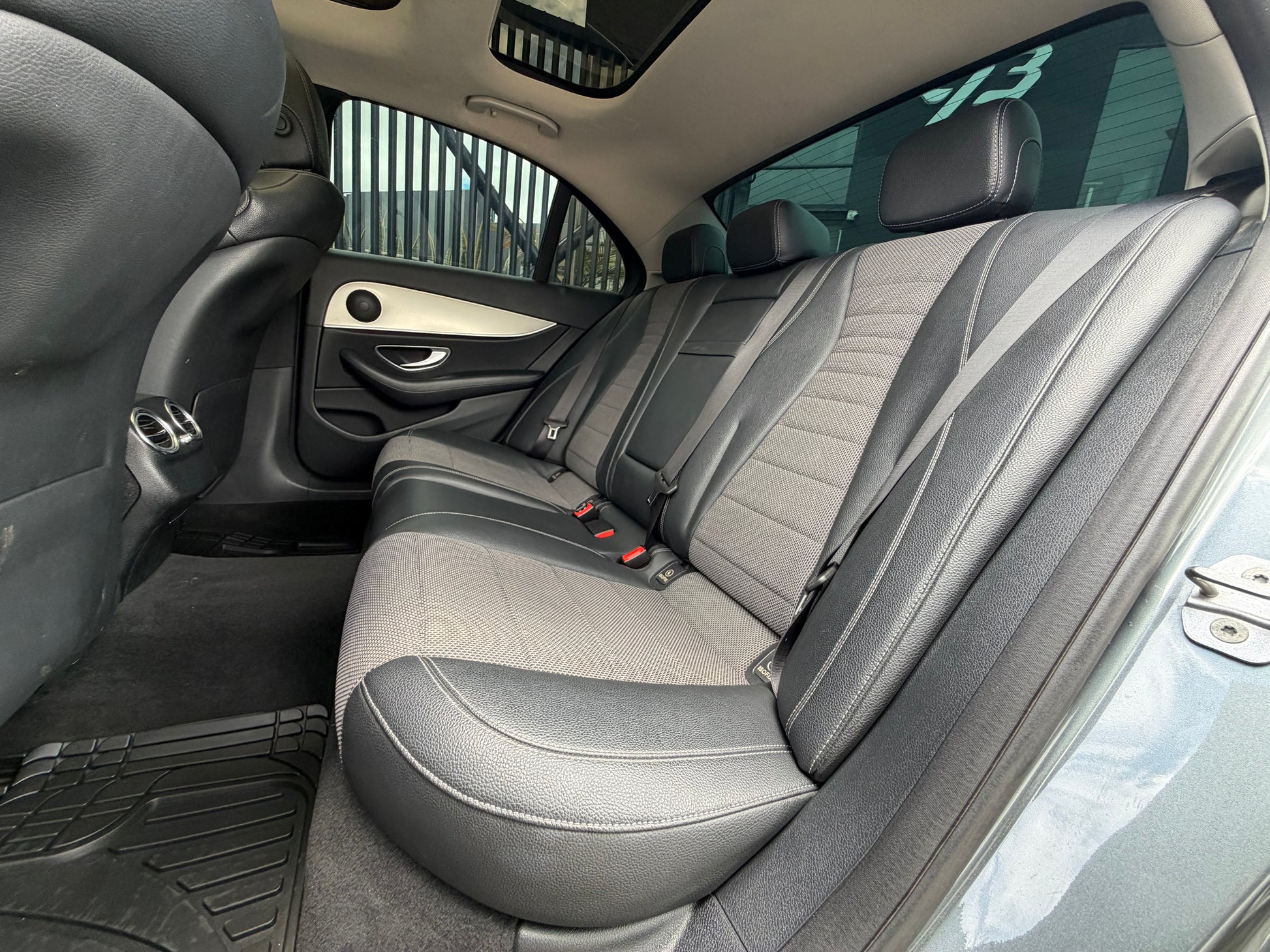 Mercedes Benz E200 Modelo 2017 - Autos 93