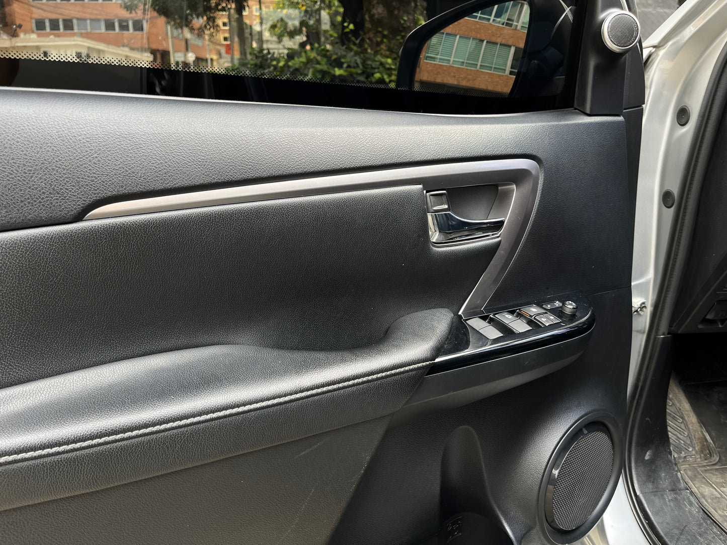 Toyota Fortuner SR 4x4 2.8 Diésel Blindada Modelo 2023