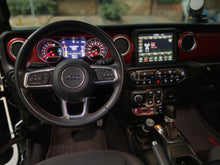 Cargar imagen en el visor de la galería, Jeep Wrangler Rubicon Modelo 2022
