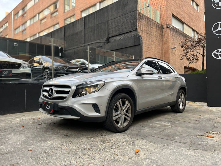 Mercedes Benz GLA200 Modelo 2017