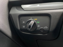 Cargar imagen en el visor de la galería, Audi A3 Sportback Modelo 2017
