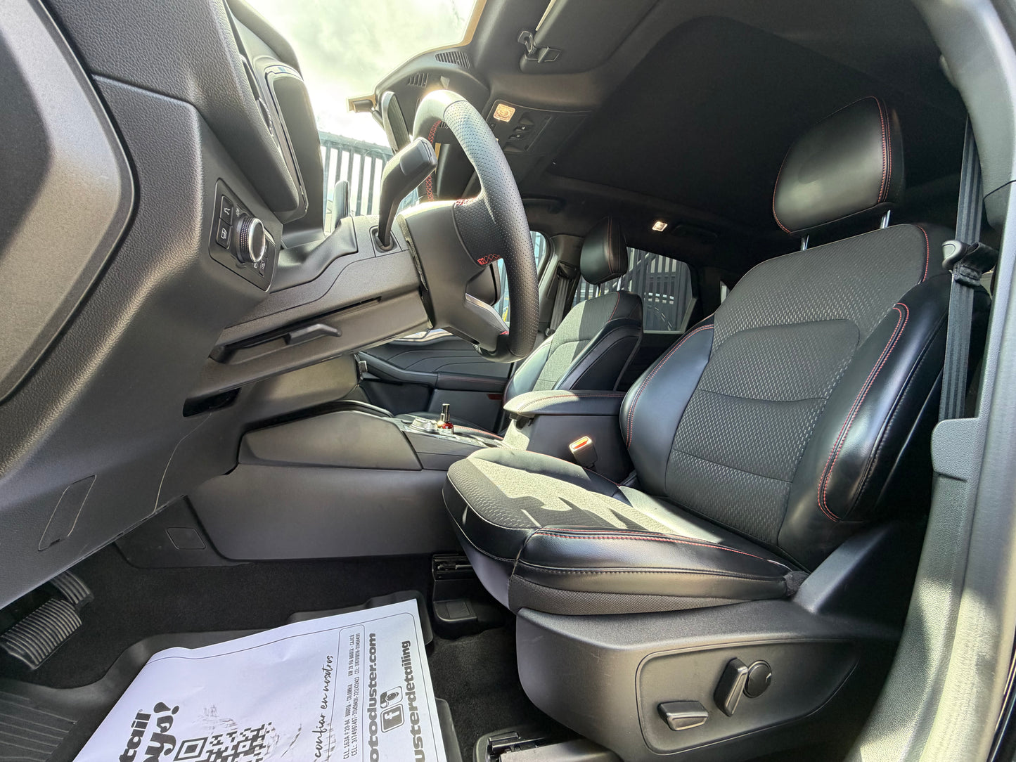 Ford Escape ST-Line Hybrid Modelo 2025 - Autos 93
