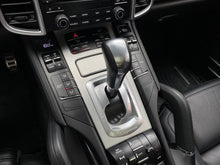 Cargar imagen en el visor de la galería, Porsche Cayenne S Modelo 2017
