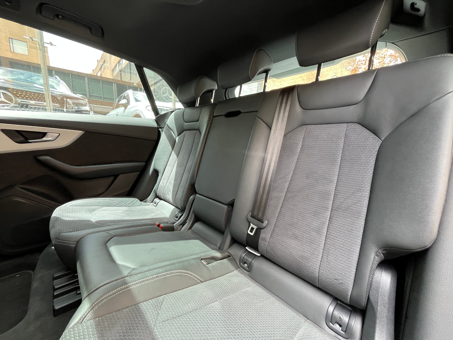 Audi Q8 S line Modelo 2025