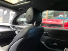 Cargar imagen en el visor de la galería, Mercedes-Benz GLC 250 4MATIC Coupé Modelo 2019
