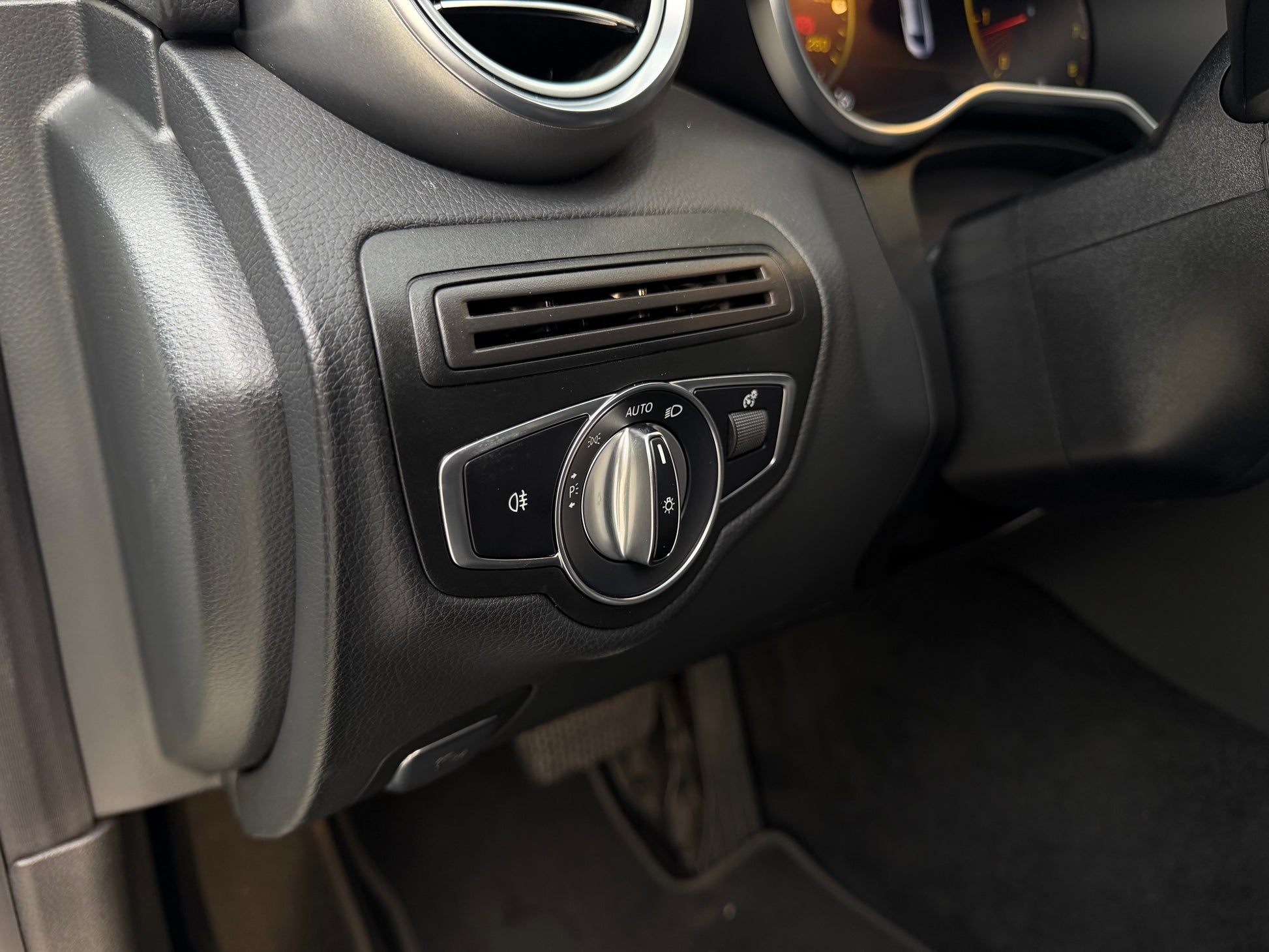 Mercedes Benz C200 Coupé Modelo 2019 - Autos 93