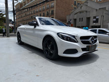 Cargar imagen en el visor de la galería, Mercedes-Benz C200 Cabriolet Modelo 2018
