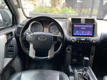 Cargar imagen en el visor de la galería, Toyota Prado TX Blindada Modelo 2013
