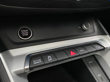Cargar imagen en el visor de la galería, AUDI Q3 SportBack 35 TFSI Modelo 2022
