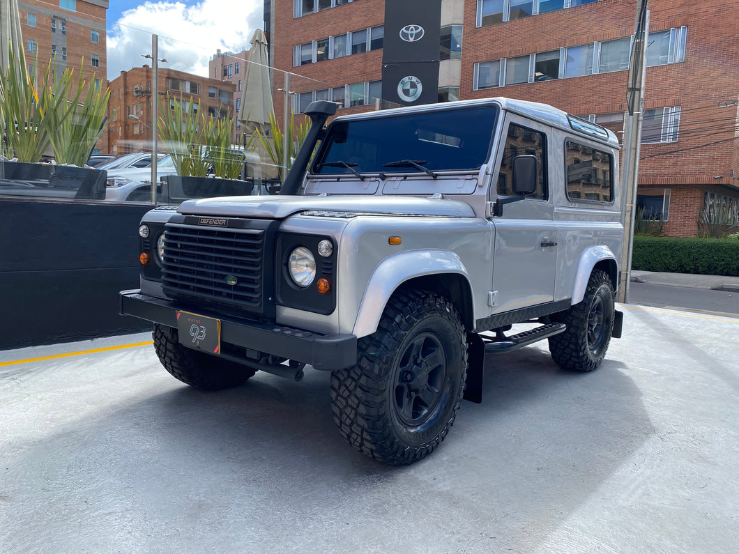 Land Rover Defender Ninety Modelo 2006
