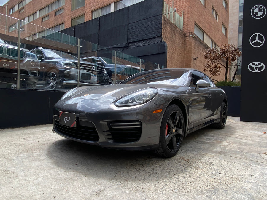 Porsche Panamera GTS Modelo 2015