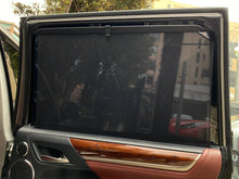 Cargar imagen en el visor de la galería, Lexus LX 570 Blindada Modelo 2017

