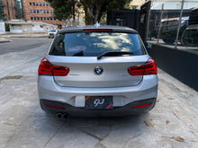 Cargar imagen en el visor de la galería, BMW 120I Paquete M Modelo 2017
