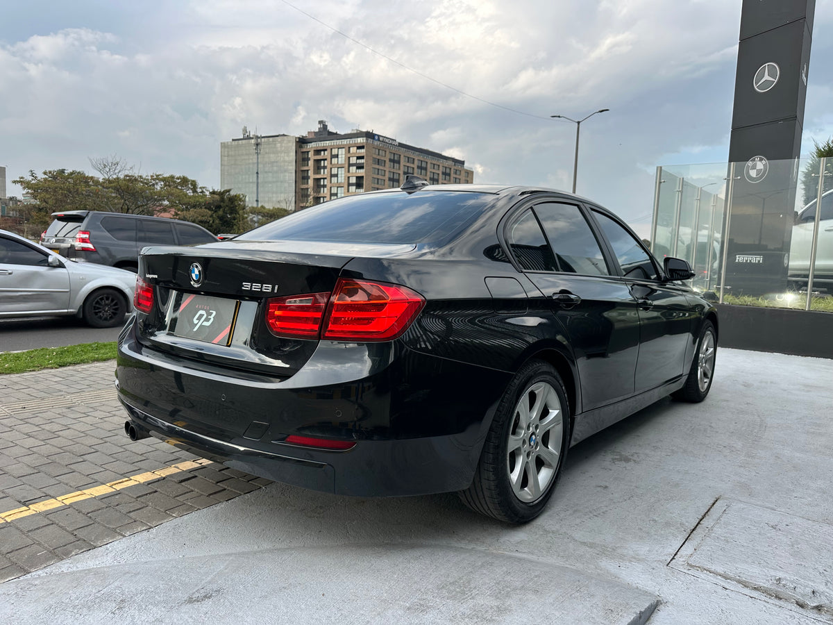 BMW 328i Modelo 2013