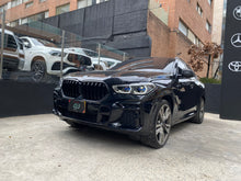 Cargar imagen en el visor de la galería, BMW X6 M50I Modelo 2023
