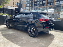 Cargar imagen en el visor de la galería, Mercedes-Benz A200 Hatchback Modelo 2020

