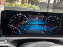 Cargar imagen en el visor de la galería, Mercedes-Benz A200 Hatchback Modelo 2020
