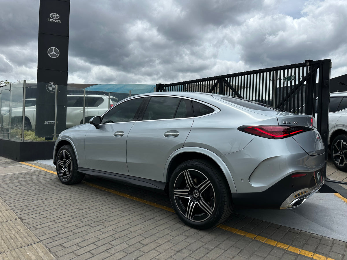 Mercedes-Benz GLC 300 Coupé 4MATIC Modelo 2025