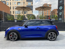 Cargar imagen en el visor de la galería, Mini John Cooper Works Modelo 2019
