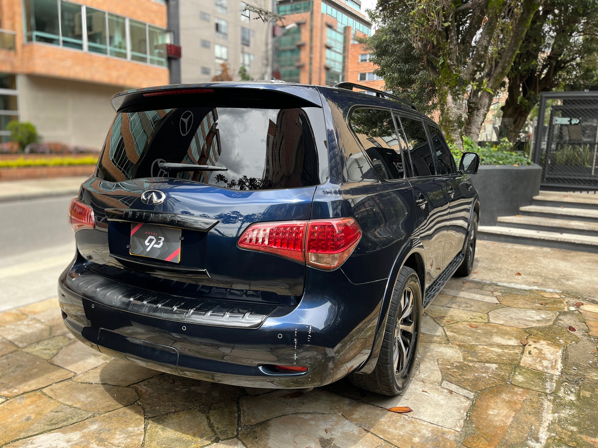 Infiniti QX80 Modelo 2017 - Autos 93