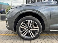Cargar imagen en el visor de la galería, Audi Q5 Sportback Híbrida S-Line Modelo 2024
