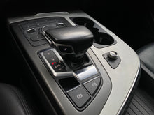 Cargar imagen en el visor de la galería, Audi Q7 Modelo 2018
