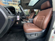 Cargar imagen en el visor de la galería, Toyota Land Cruiser 200 Modelo 2018
