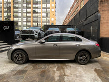 Cargar imagen en el visor de la galería, Mercedes-Benz C200 Híbrido Modelo 2023
