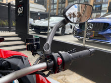 Cargar imagen en el visor de la galería, Ducati Multistrada V4 Modelo 2023
