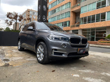Cargar imagen en el visor de la galería, BMW X5 xDrive35I Modelo 2017
