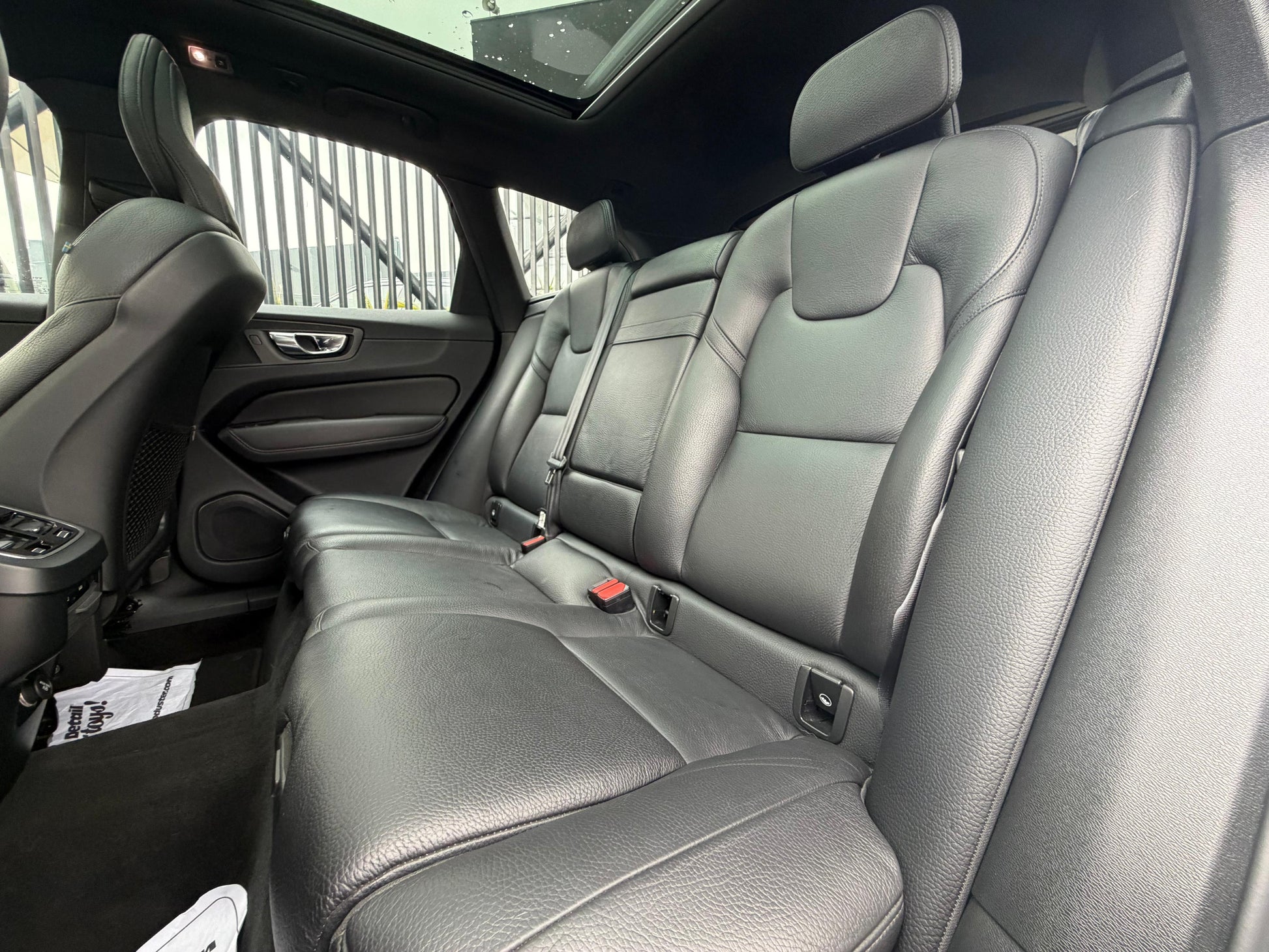 Volvo XC-60 T5 AWD Modelo 2020 - Autos 93
