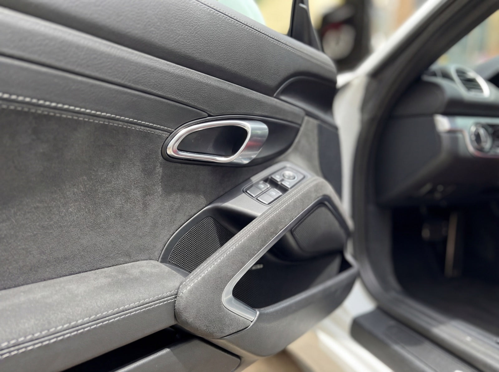 Porsche 911 GTS Coupé Modelo 2018 - Autos 93