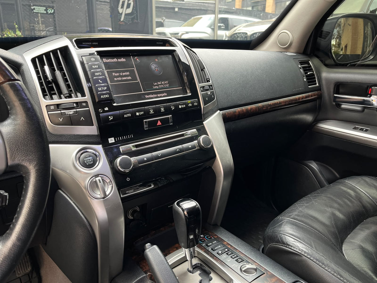 Toyota Land Cruiser 200 Modelo 2013 Blindada