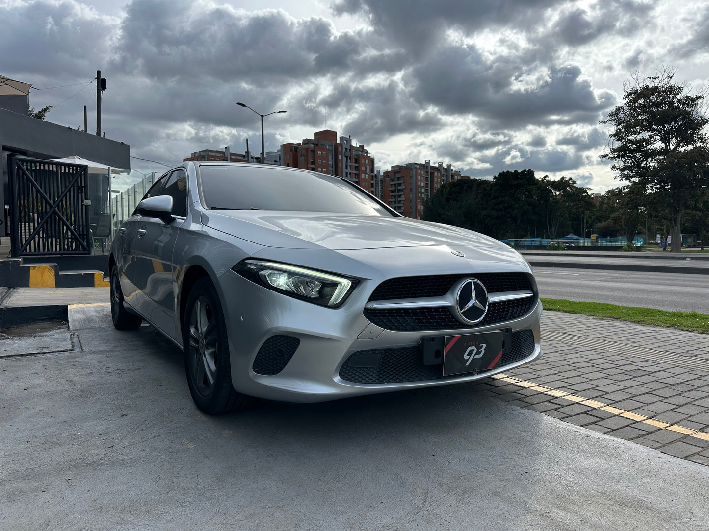 MERCEDES -BENZ A200 SEDAN 2020 - Autos 93