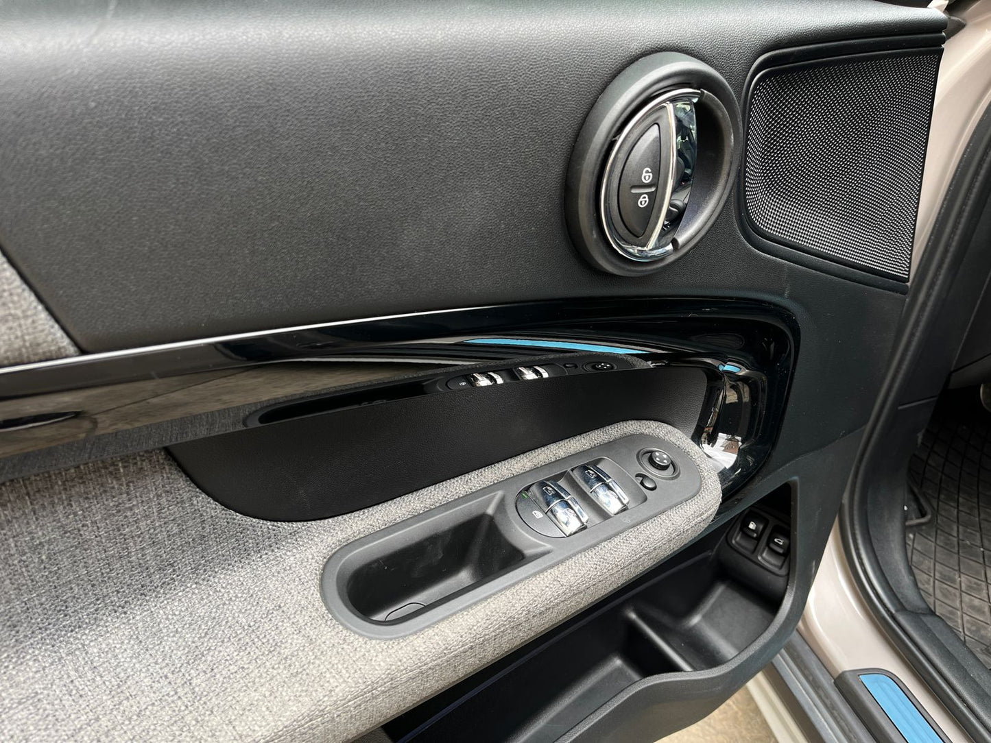 MINI Cooper S E ALL4 Countryman Modelo 2023