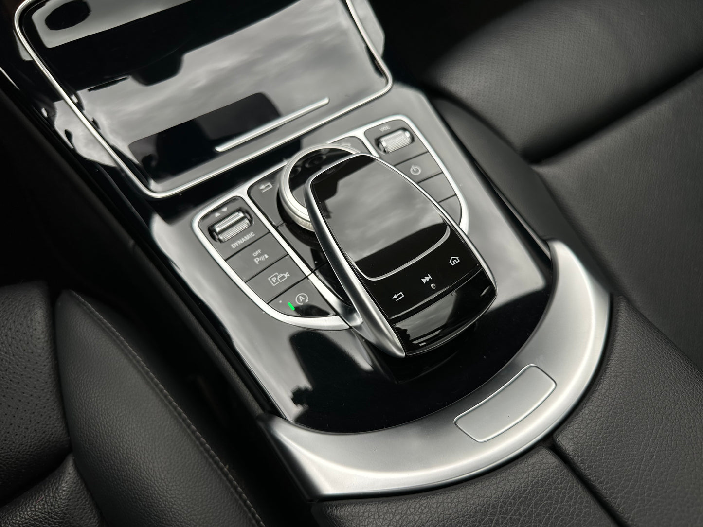 Mercedes-Benz C 200 Exclusive Modelo 2020