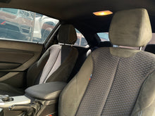 Cargar imagen en el visor de la galería, BMW M235I Coupé Modelo 2015
