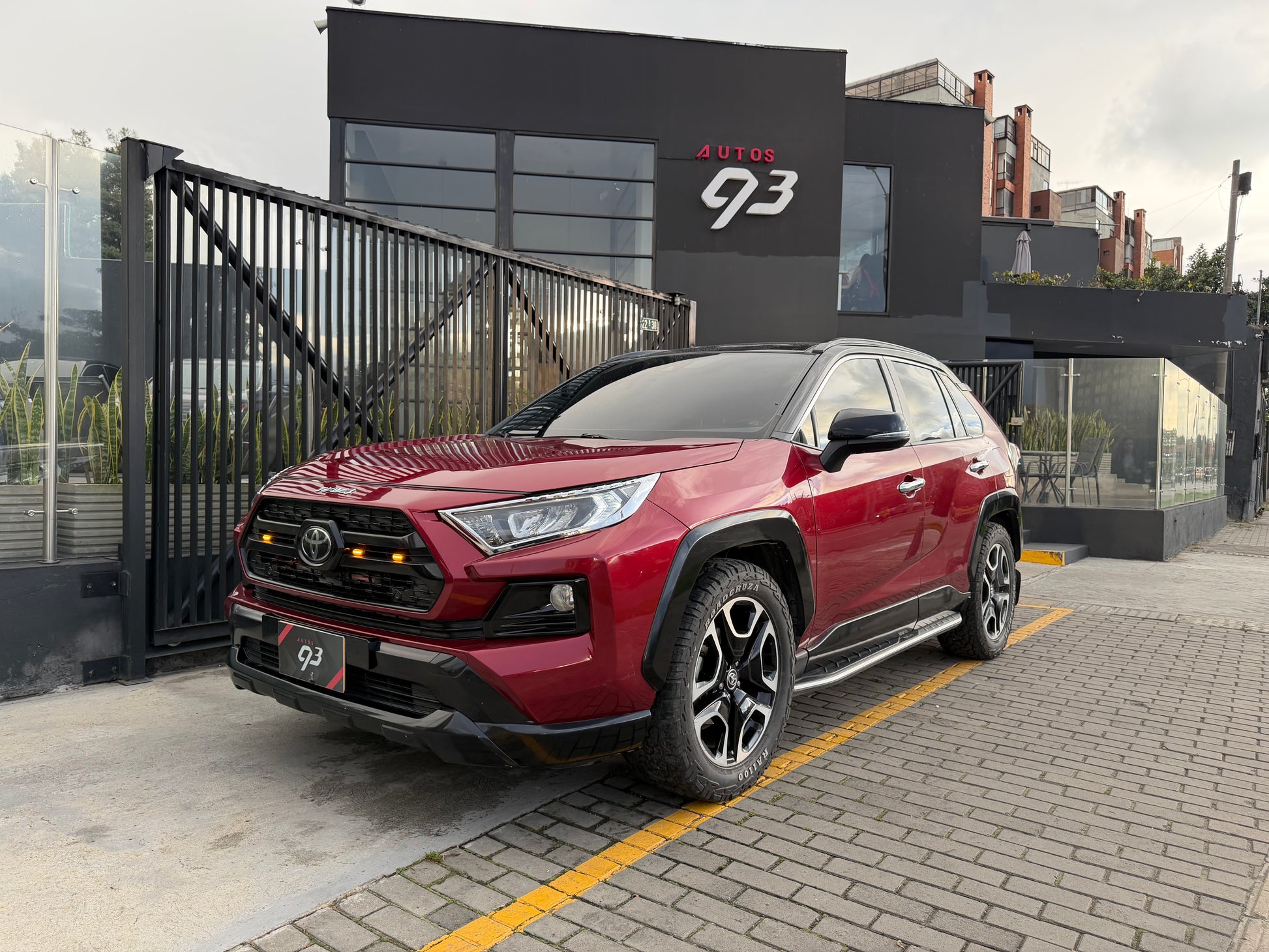 Toyota RAV4 X-ROAD 2.5 Modelo 2020 - Autos 93