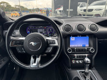 Cargar imagen en el visor de la galería, Ford Mustang GT Cabrío Modelo 2019
