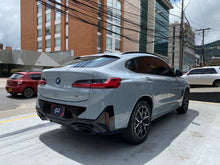 Cargar imagen en el visor de la galería, BMW X4 xDrive30I Paquete M Modelo 2023
