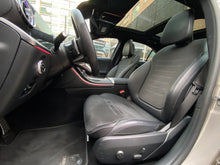 Cargar imagen en el visor de la galería, Mercedes-Benz C200 Híbrido Modelo 2023
